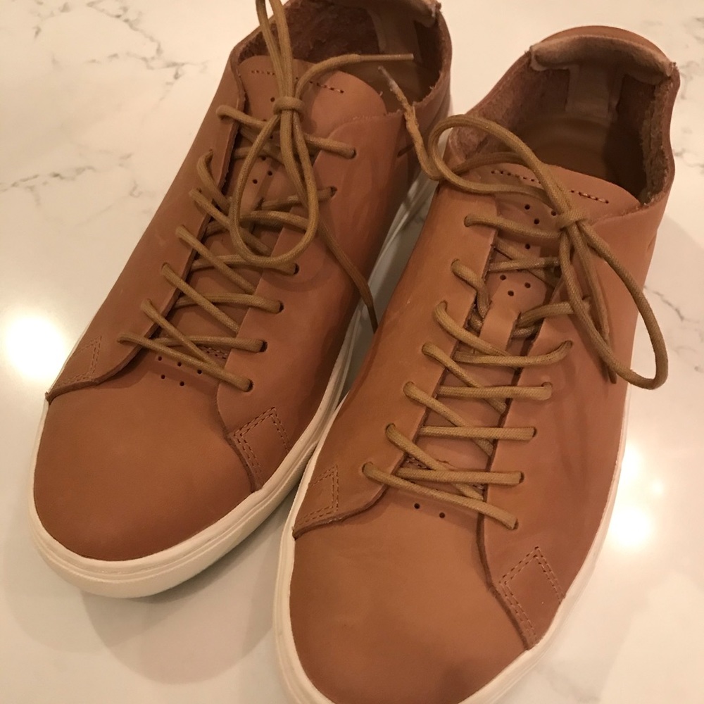 Lacoste Leather Sneakers- Size 10- Worn Once - Picture 5 of 6